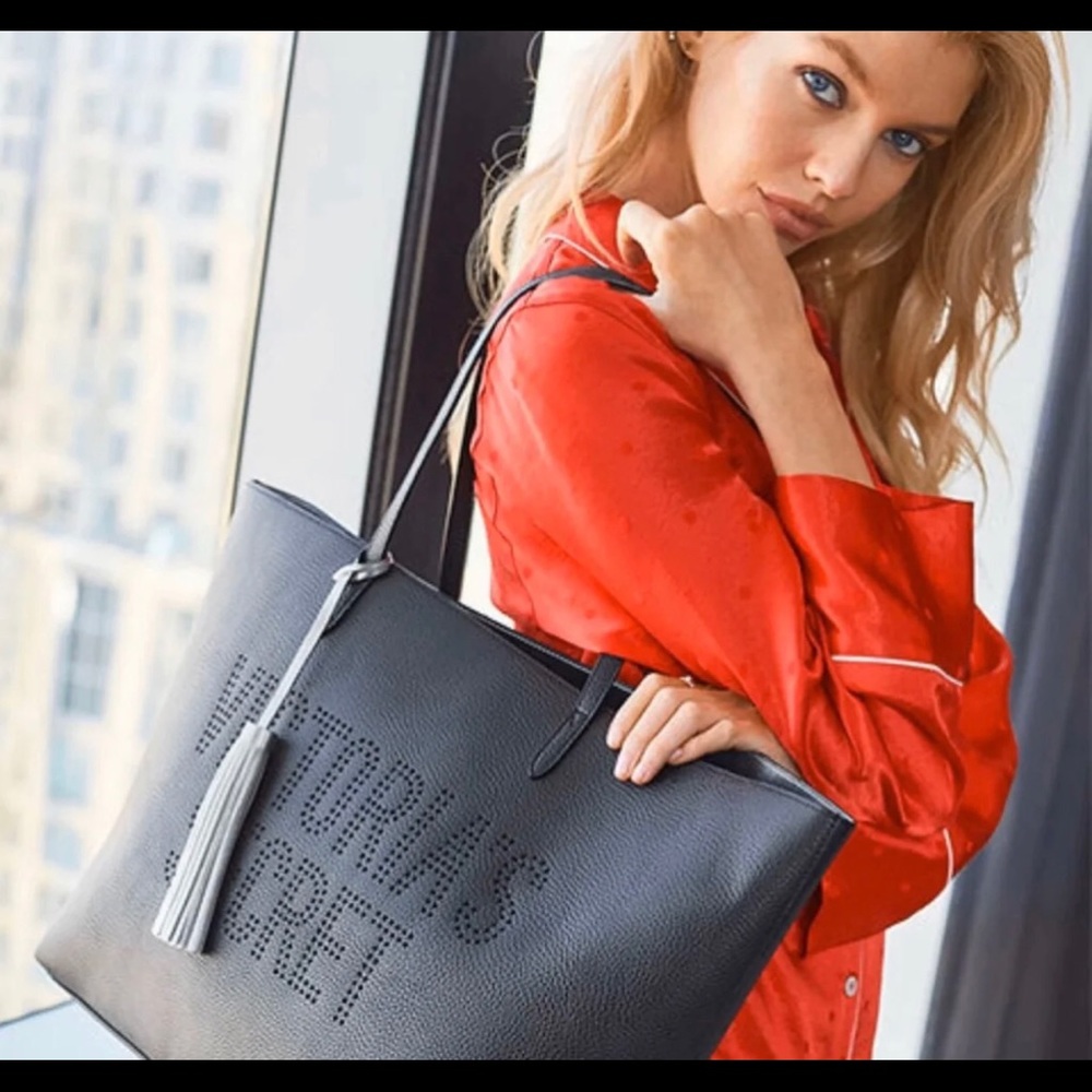 Victoria’s secret bag